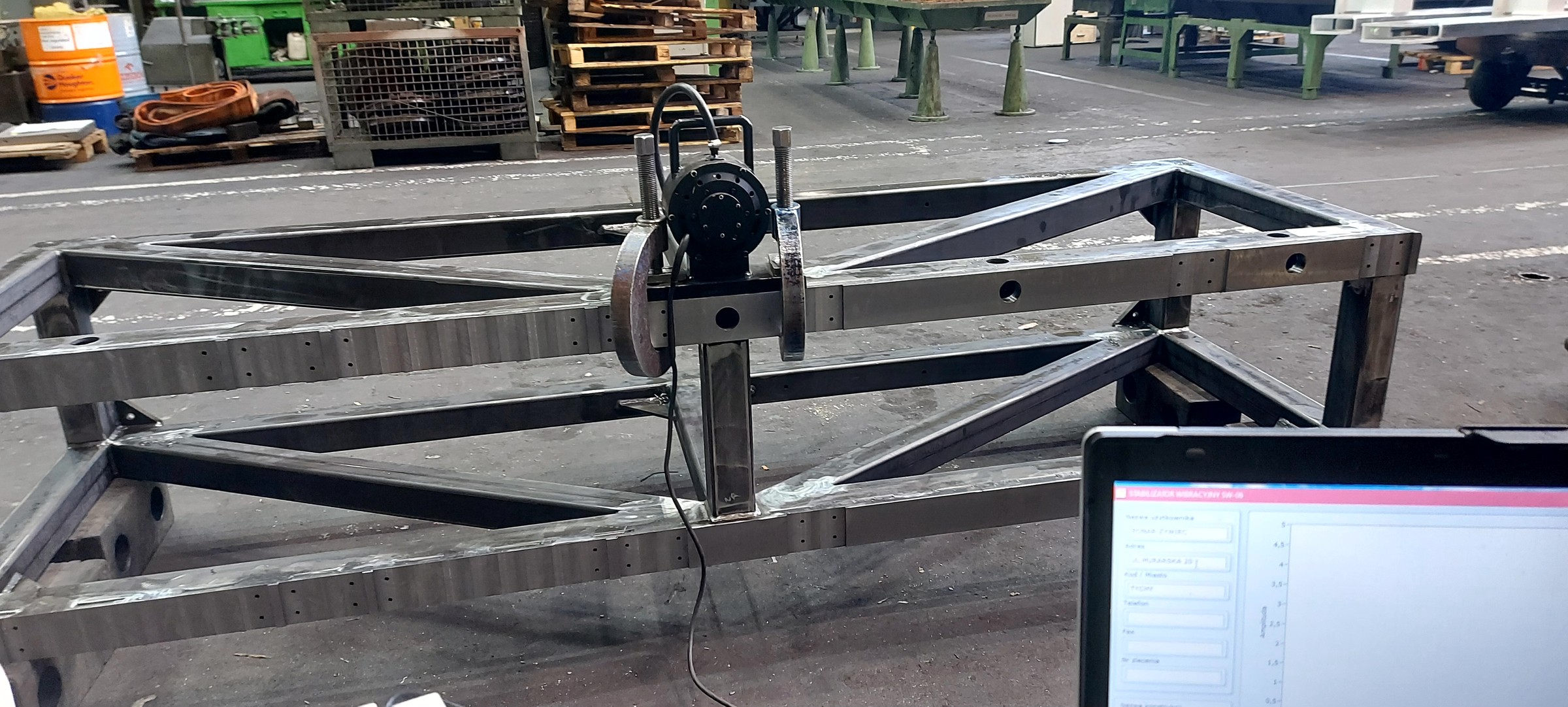 Przykładowa realizacja stabilizacji wibracyjnej 23